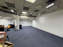 Sim Lim Tower (D8), Shop House #570511751